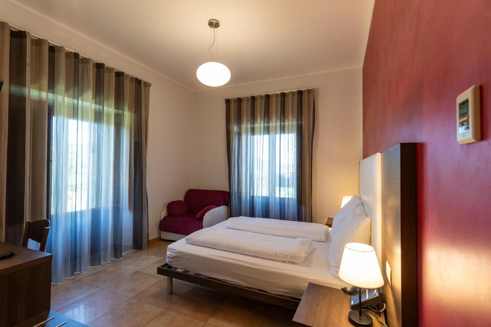 Ginevra Agrituristico 4* Ficarra