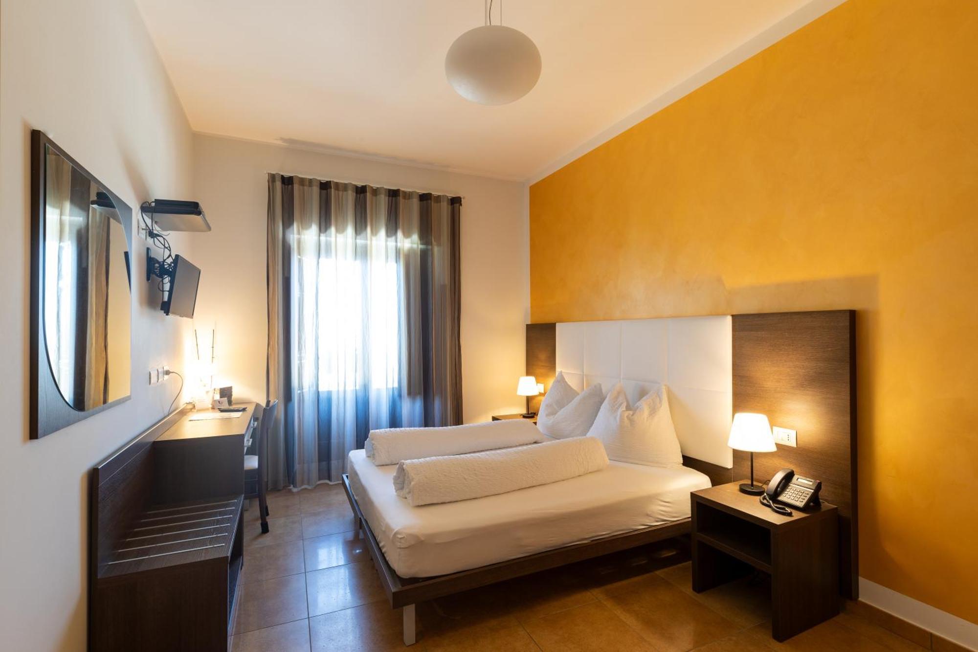 Hotel Ginevra Agrituristico 4*